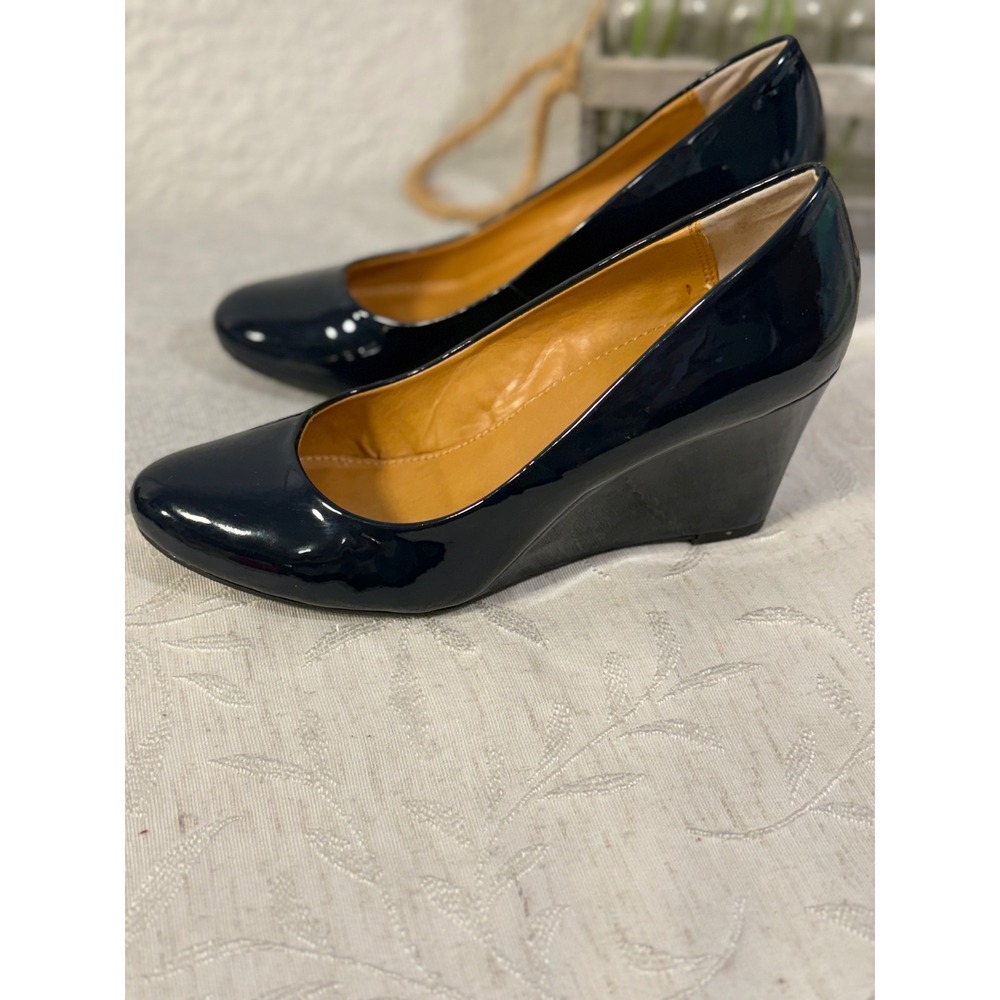 Dressbarn Blair Navy Blue Patent Wedge Pumps Round Toe Womens 8M